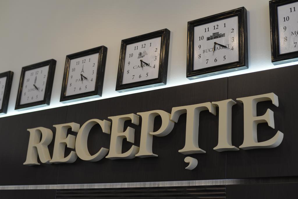 Hotel Miky Арад Экстерьер фото